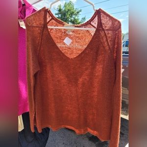Lucky brand womens size XL. rust orange sweater.